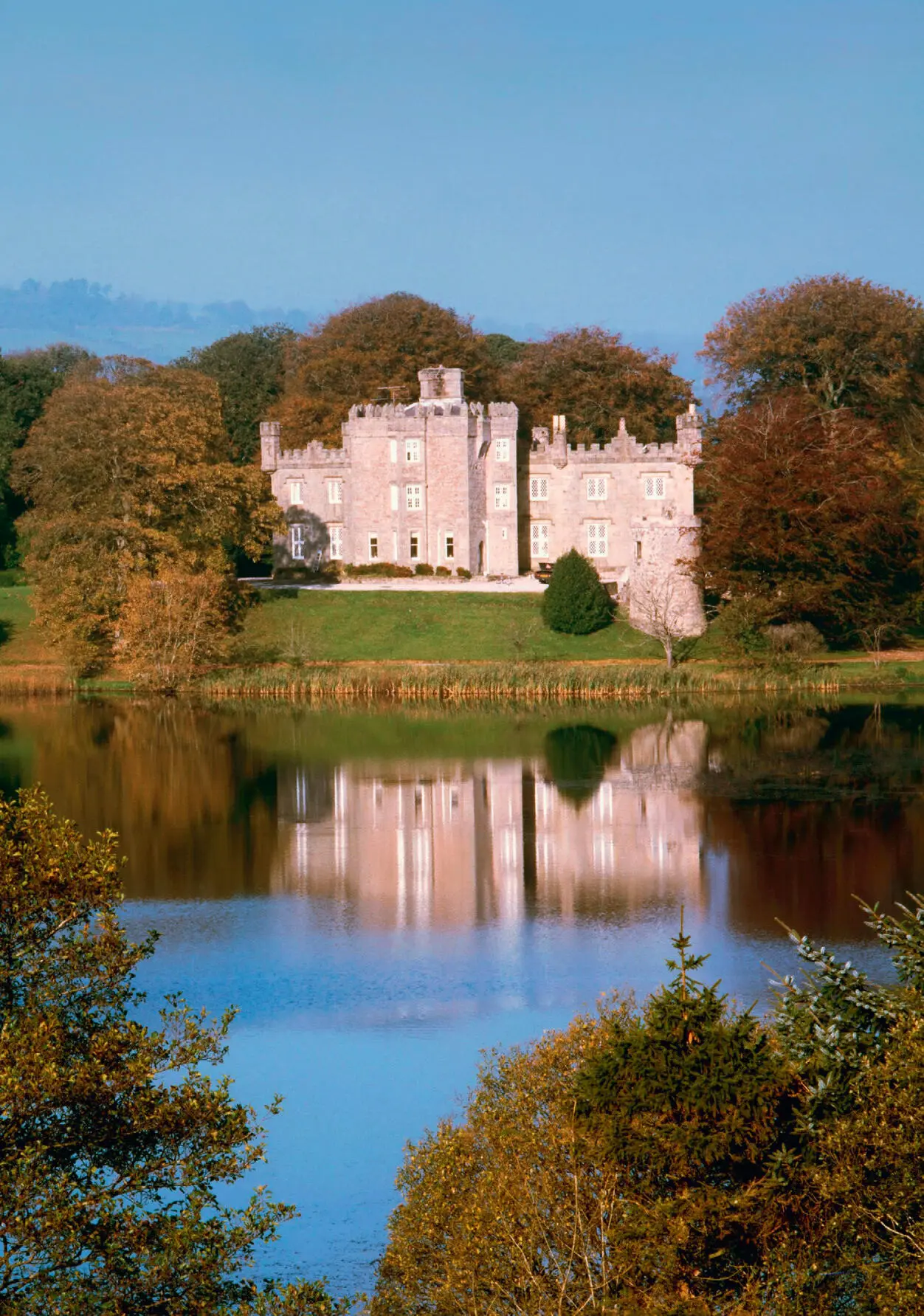 Ballea Castle CARRIGALINE COUNTY CORK Situated on a cliff overlooking the - фото 13
