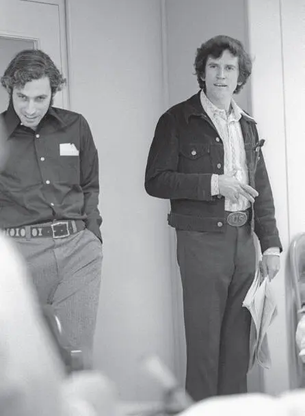 Gary Hart at right as Senator George McGoverns campaign manager in the 1972 - фото 2