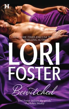 Lori Foster Bewitched обложка книги