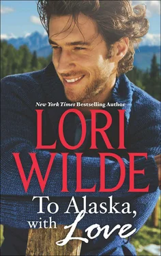 Lori Wilde To Alaska, With Love обложка книги
