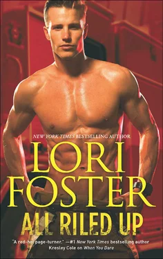 Lori Foster All Riled Up обложка книги