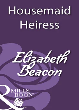 Elizabeth Beacon Housemaid Heiress обложка книги