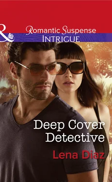 Lena Diaz Deep Cover Detective обложка книги