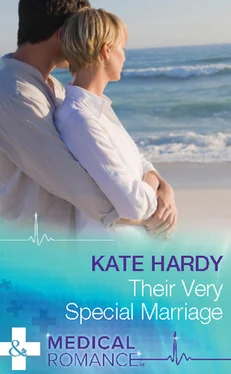 Kate Hardy Their Very Special Marriage обложка книги