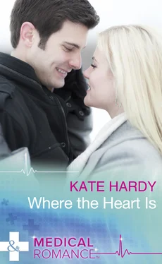 Kate Hardy Where The Heart Is обложка книги