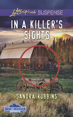 Sandra Robbins In A Killer's Sights обложка книги