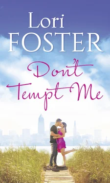 Lori Foster Don't Tempt Me обложка книги