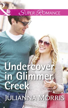 Julianna Morris Undercover In Glimmer Creek обложка книги