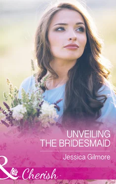 Jessica Gilmore Unveiling The Bridesmaid обложка книги