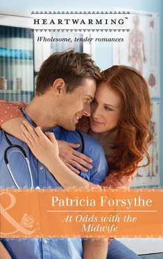 Patricia Forsythe At Odds With The Midwife обложка книги