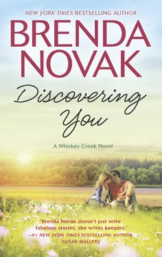 Brenda Novak Discovering You обложка книги