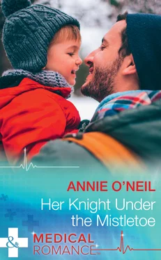 Annie O'Neil Her Knight Under The Mistletoe обложка книги