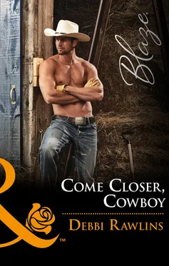 Debbi Rawlins Come Closer, Cowboy обложка книги