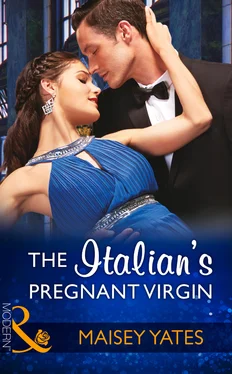 Maisey Yates The Italian's Pregnant Virgin обложка книги