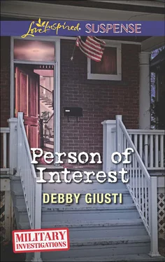 Debby Giusti Person of Interest обложка книги
