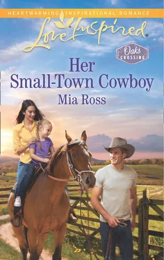 Mia Ross Her Small-Town Cowboy обложка книги