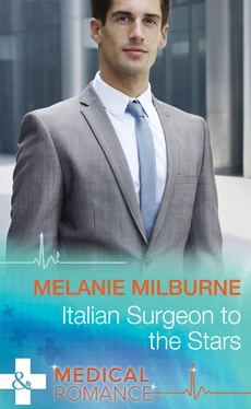 Melanie Milburne Italian Surgeon to the Stars обложка книги