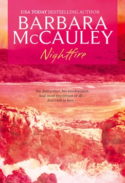 Barbara McCauley Nightfire обложка книги