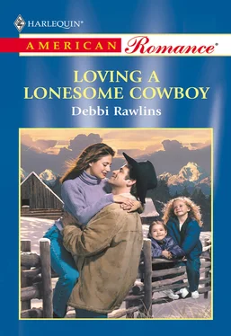 Debbi Rawlins Loving A Lonesome Cowboy обложка книги