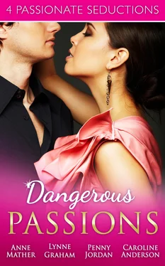 Lynne Graham Dangerous Passions обложка книги