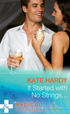 Kate Hardy It Started with No Strings... обложка книги