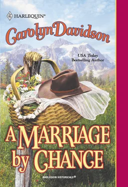 Carolyn Davidson A Marriage By Chance обложка книги