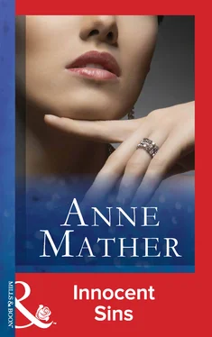 Anne Mather Innocent Sins обложка книги