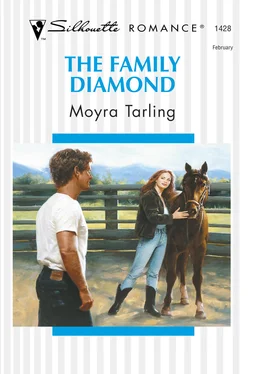 Moyra Tarling The Family Diamond обложка книги