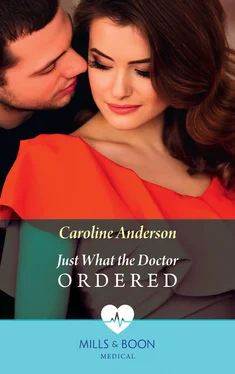 Caroline Anderson Just What the Doctor Ordered обложка книги