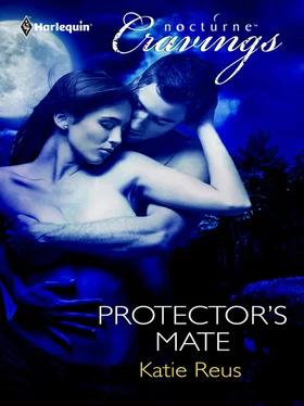 Katie Reus Protector's Mate обложка книги