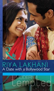 Riya Lakhani A Date With A Bollywood Star обложка книги