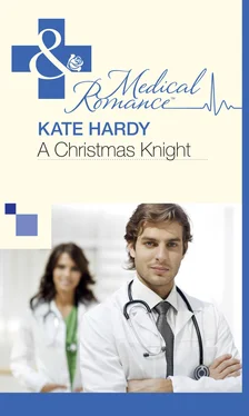 Kate Hardy A Christmas Knight обложка книги