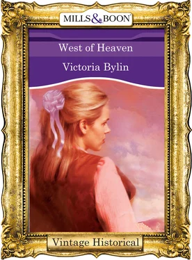 Victoria Bylin West of Heaven обложка книги
