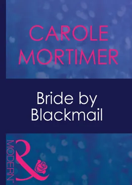 Carole Mortimer Bride By Blackmail обложка книги