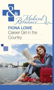 Fiona Lowe Career Girl in the Country обложка книги