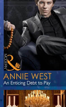 Annie West An Enticing Debt to Pay обложка книги