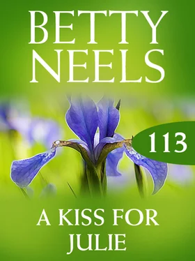 Betty Neels A Kiss for Julie обложка книги