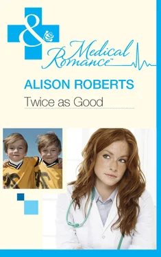 Alison Roberts Twice as Good обложка книги
