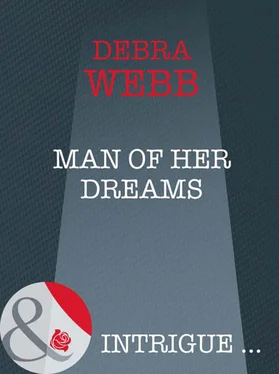 Debra Webb Man of her Dreams обложка книги