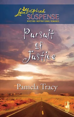 Pamela Tracy Pursuit of Justice обложка книги