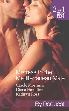 Carole Mortimer Mistress to the Mediterranean Male обложка книги