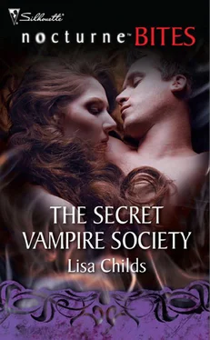 Lisa Childs The Secret Vampire Society обложка книги