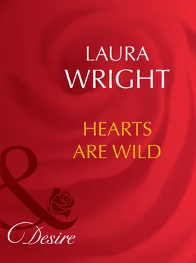 Laura Wright Hearts Are Wild обложка книги