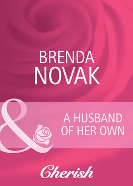 Brenda Novak A Husband of Her Own обложка книги