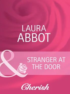 Laura Abbot Stranger at the Door обложка книги