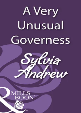 Sylvia Andrew A Very Unusual Governess обложка книги