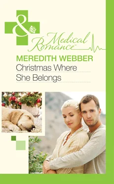 Meredith Webber Christmas Where She Belongs