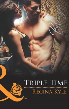 Regina Kyle Triple Time обложка книги