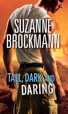 Suzanne Brockmann Tall, Dark and Daring обложка книги