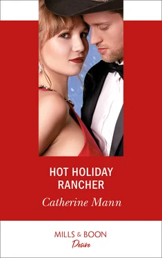 Catherine Mann Hot Holiday Rancher обложка книги